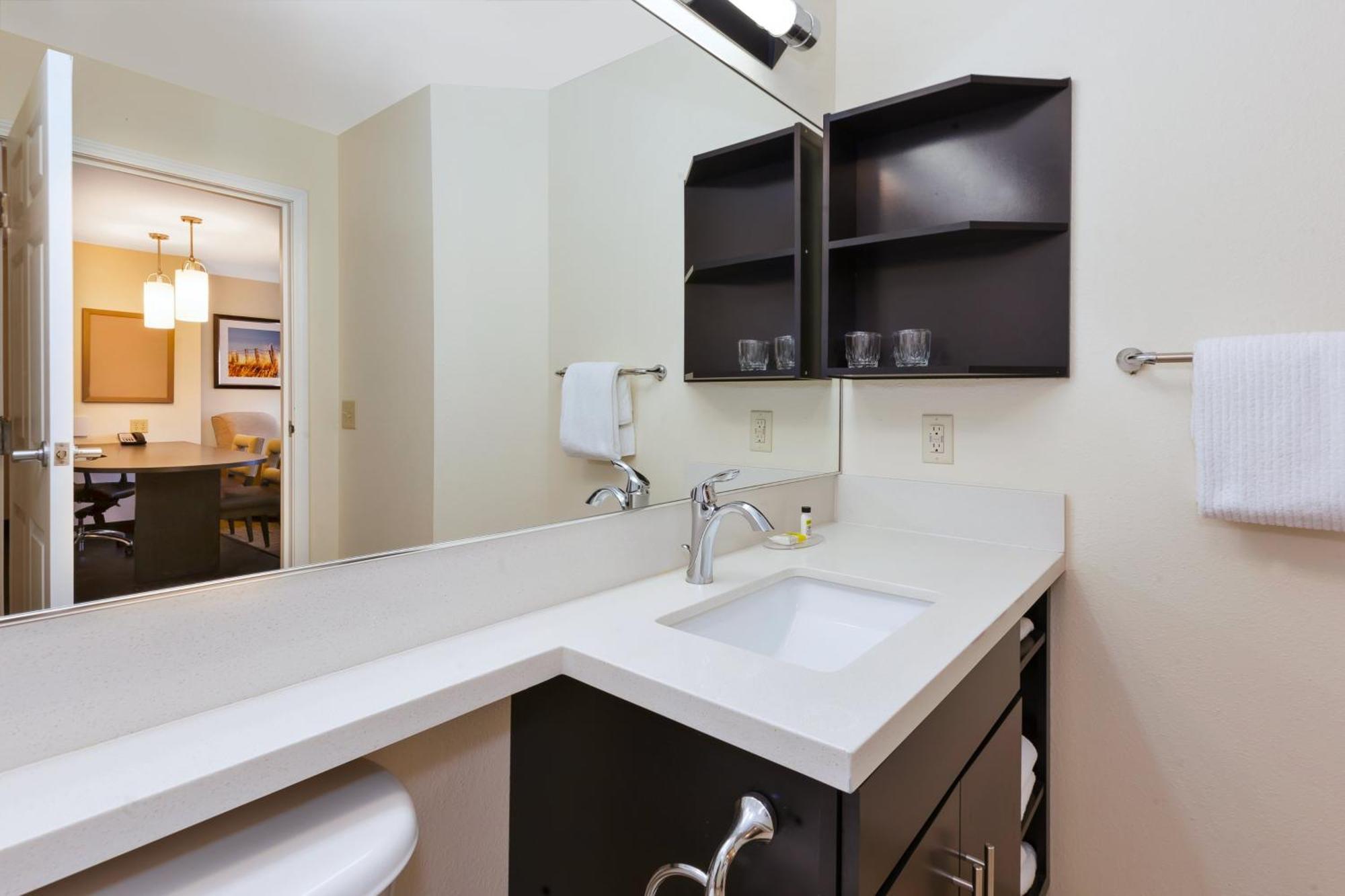 Candlewood Suites Polaris By Ihg Колумбус Екстер'єр фото
