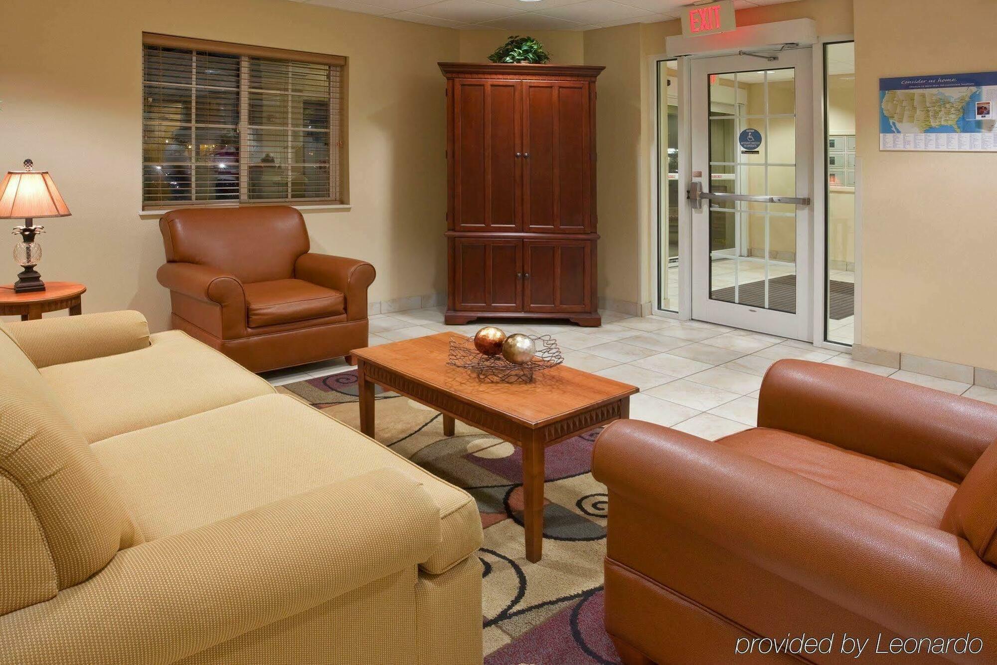 Candlewood Suites Polaris By Ihg Колумбус Інтер'єр фото